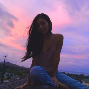 Meet the Posher, Gabriela